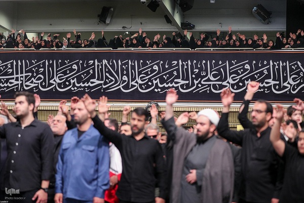 اولین شب مراسم عزاداری سید و سالار شهیدان(ع) در حسینیه امام خمینی(ره)