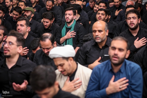 مراسم عزاداری شب هشتم محرم ۱۴۴۷ در حسینیه امام خمینی