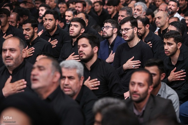 مراسم عزاداری شب هشتم محرم ۱۴۴۷ در حسینیه امام خمینی