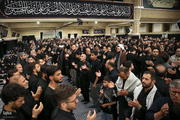 مراسم عزاداری شب هشتم محرم ۱۴۴۷ در حسینیه امام خمینی