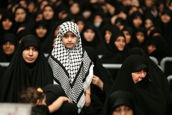 مراسم عزادارای شب عاشورا با حضور رهبر معظم انقلاب