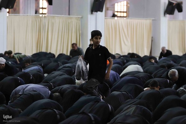 حضور رییس جمهور دکتر پزشکیان در نماز ظهر عاشورا در تبریز