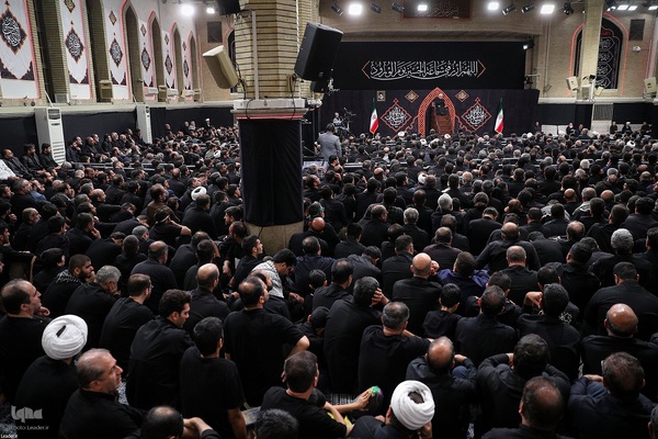 مراسم عزاداری شام غریبان در حسینیه امام خمینی(ره)