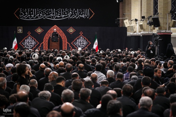 مراسم عزاداری شام غریبان در حسینیه امام خمینی(ره)