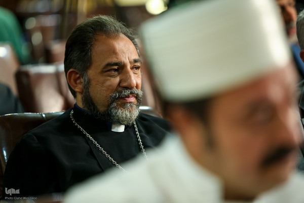 همایش ملی ادیان الهی و مسئله تهاجم صهیونیزم و غرب به ایران