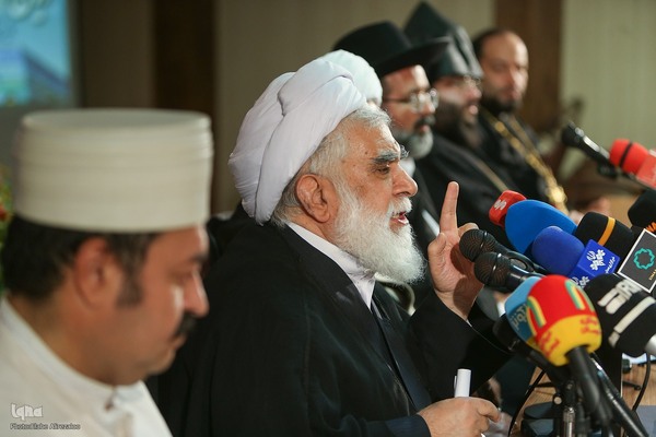 همایش ملی ادیان الهی و مسئله تهاجم صهیونیزم و غرب به ایران