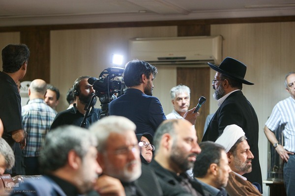 همایش ملی ادیان الهی و مسئله تهاجم صهیونیزم و غرب به ایران