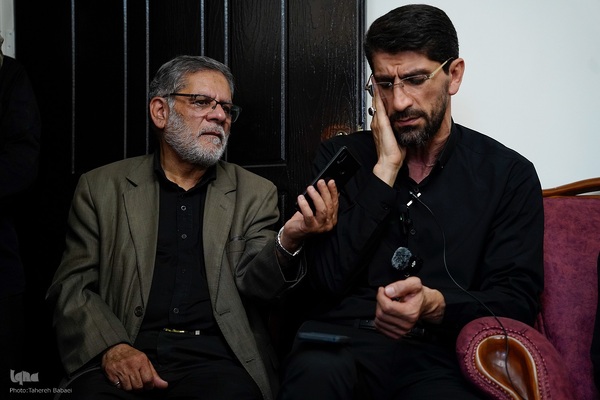 حضور جامعه قرآنی در منزل شهید احسان ذاکری