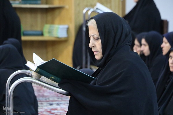 محفل انس با قرآن کریم در حرم شاهچراغ(ع)