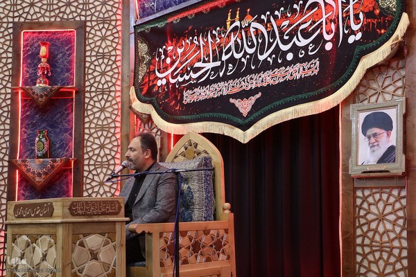 محفل انس با قرآن کریم در حرم شاهچراغ(ع)