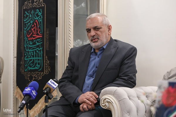 دیدار جامعه قرآنی با خانواده شهید طهرانچی