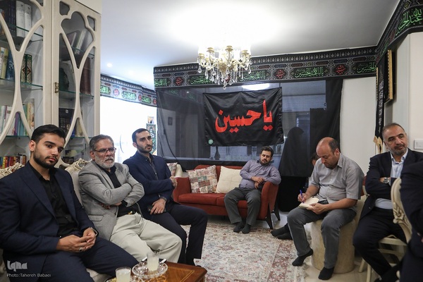 دیدار جامعه قرآنی با خانواده شهید طهرانچی