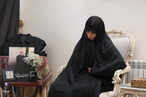 دیدار جامعه قرآنی با خانواده شهید طهرانچی