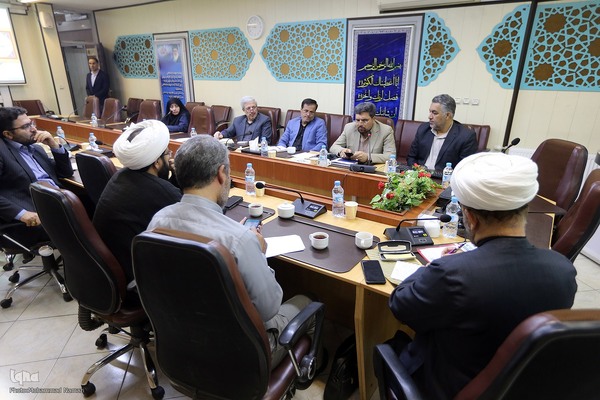 جلسه مجمع مشورتی شورای هماهنگی فعالیت‌های قرآن و عترت دانشگاه‌های کشور