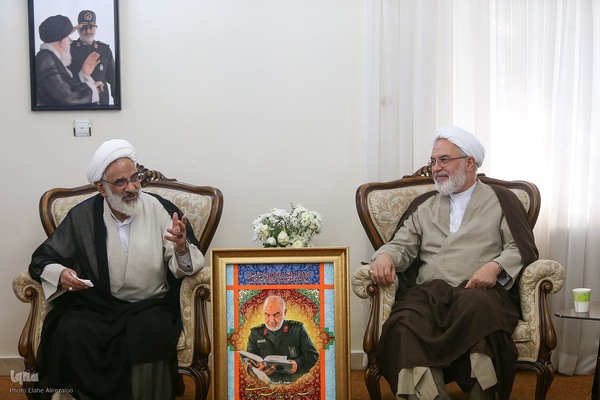 دیدار جامعه قرآنی با خانواده سردارسلامی