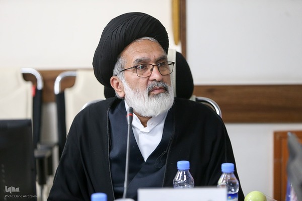 نشست شورای هماهنگی فعالیت‌های قرآن و عترت