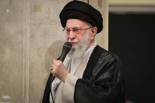 مراسم بزرگداشت شهدای جنگ تحمیلی اخیر با حضور رهبر انقلاب