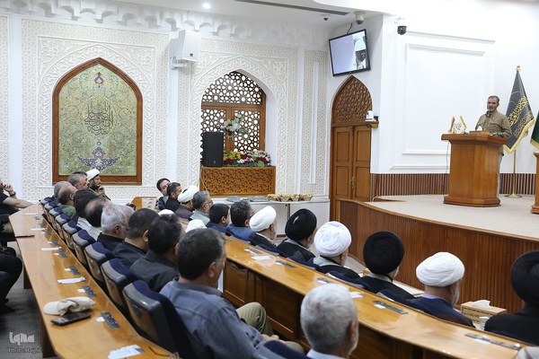 بازدید میدانی مسئولان حج و زیارت از خدمات به زائران در شهر مقدس کاظمین