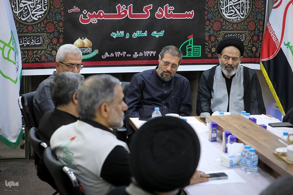 بازدید میدانی مسئولان حج و زیارت از خدمات به زائران در شهر مقدس کاظمین