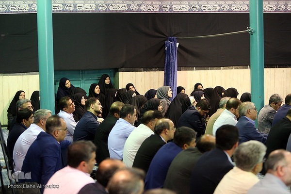 مراسم دیدار جهادگران جهاددانشگاهی با حجت‌الاسلام والمسلمین سیدحسن خمینی، یادگار امام راحل(ره) به مناسبت چهل و پنجمین سالگرد تشکیل جهاددانشگاهی امروز، ۱۸ مردادماه در حسینیه جماران برگزار شد.