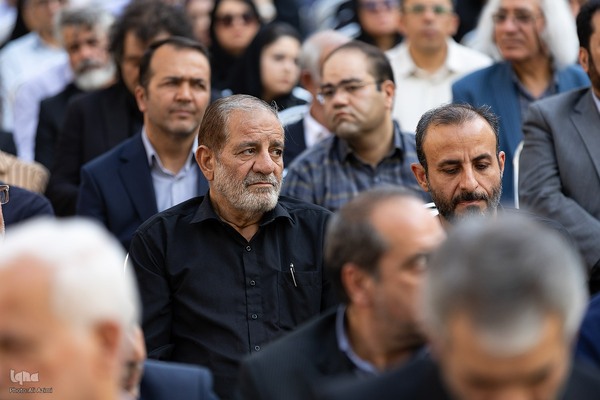 بدرقه پیکر استاد فرشچیان به خانه ابدی