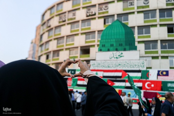 جشن ولادت پیامبر اکرم و امام جعفر صادق (ع)