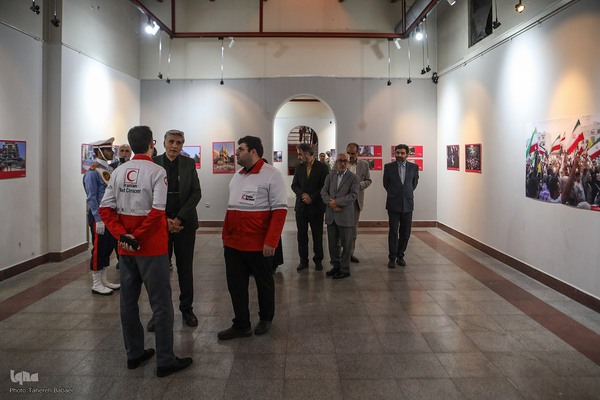 نمایشگاه عکس ۱۲ روز ایران