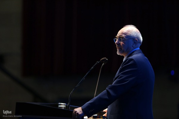 رونمایی از مجموعه ۳۰ جلدی «استعمارشناسی ایرانی»