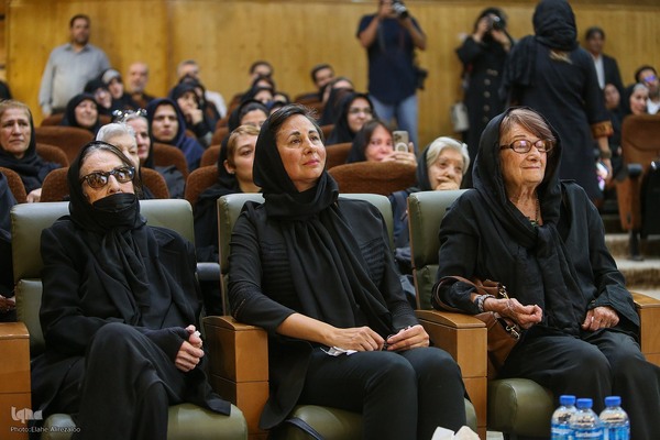 وداع با پیکر سیروس پرهام