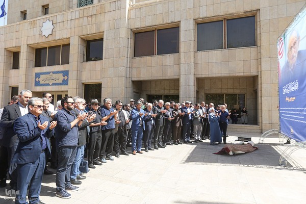 وداع با پیکر سیروس پرهام