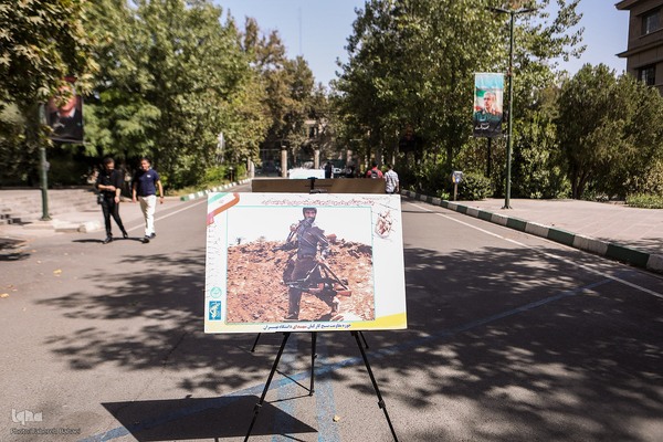 آئین ادای احترام و عطر افشانی مزار شهدای گمنام دانشگاه تهران