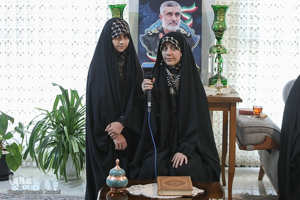 برپایی محفل بانوان فعال قرآنی در خانه شهید حاجی‌زاده