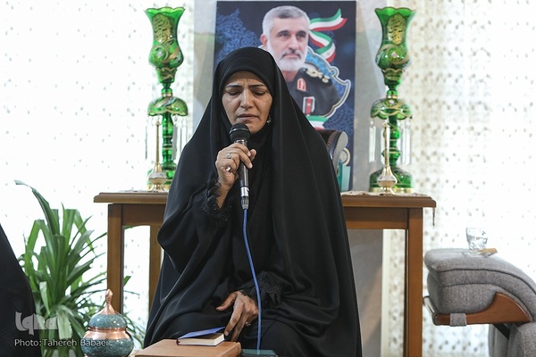 برپایی محفل بانوان فعال قرآنی در خانه شهید حاجی‌زاده