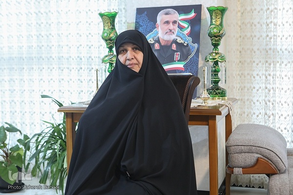 برپایی محفل بانوان فعال قرآنی در خانه شهید حاجی‌زاده