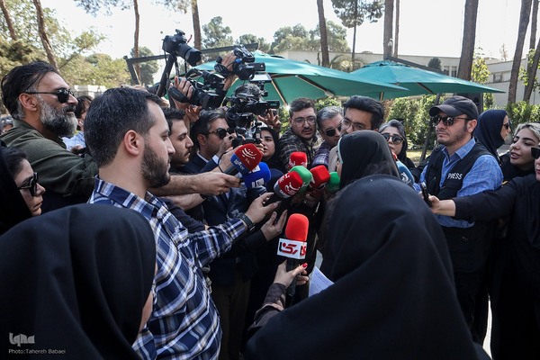 حاشیه جلسه هیئت دولت