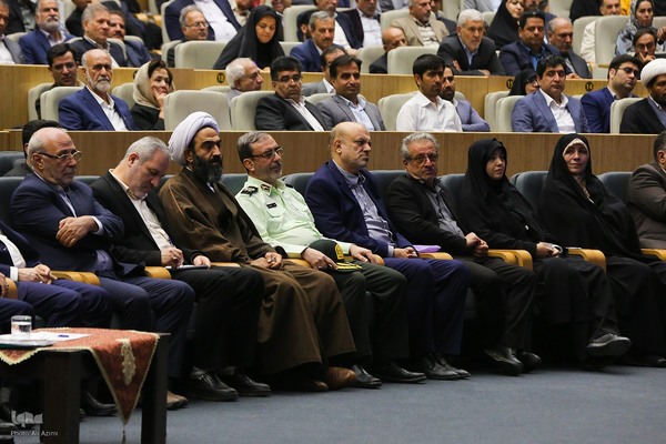 سفر رئیس‌جمهور به اصفهان