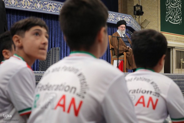 دیدار قهرمانان و مدال‌آوران ورزشی و المپیادهای علمی جهانی