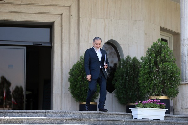 حاشیه جلسه امروز هیات دولت