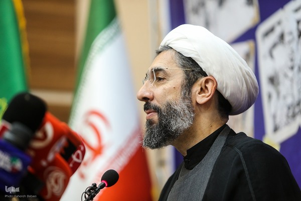 حجت‌الاسلام و المسلمین مصطفی رستمی