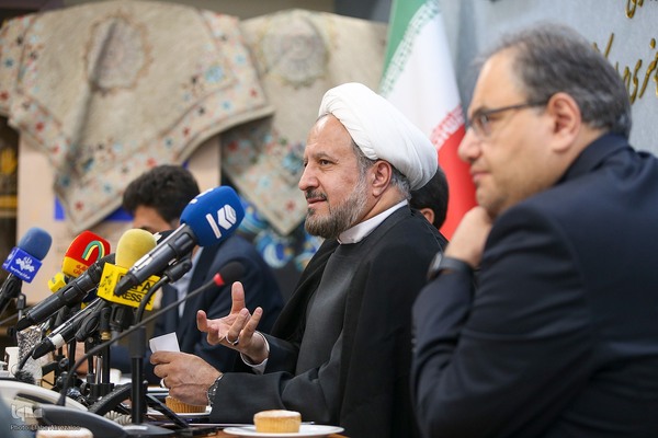 نشست خبری هفدهمین دوره مسابقات سراسری قرآن کریم «مُدهامَتان»