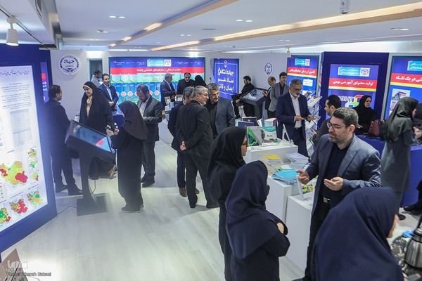 روز سوم نمایشگاه دستاوردهای علمی و فناورانه جهاددانشگاهی
