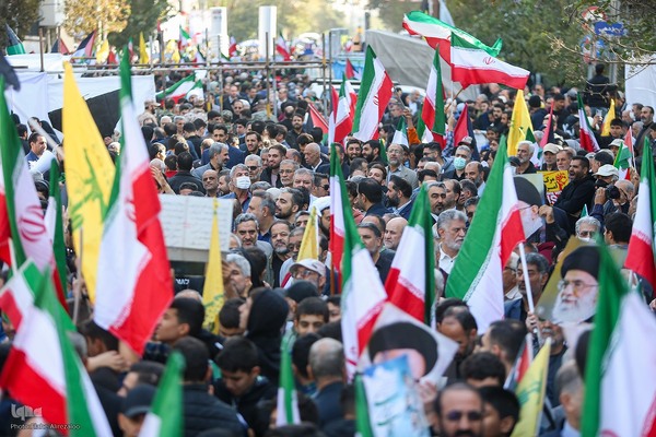 مراسم راهپیمایی ۱۳ آبان