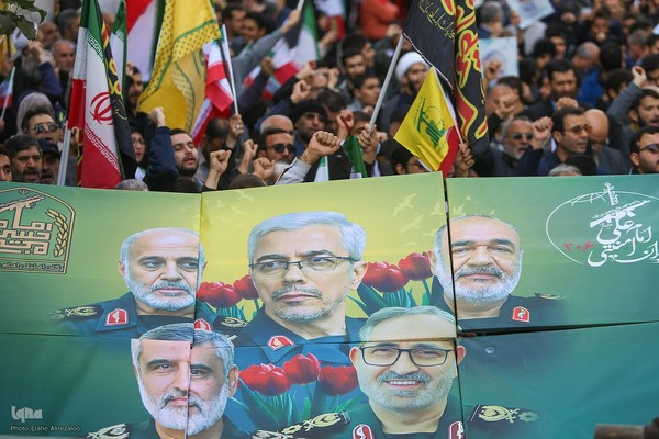 مراسم راهپیمایی ۱۳ آبان