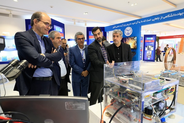 روز آخر نمایشگاه گزیده‌ای از دستاوردهای جهاددانشگاهی