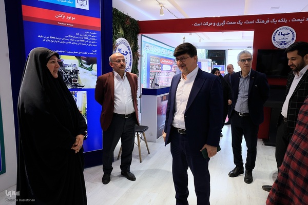 روز آخر نمایشگاه گزیده‌ای از دستاوردهای جهاددانشگاهی