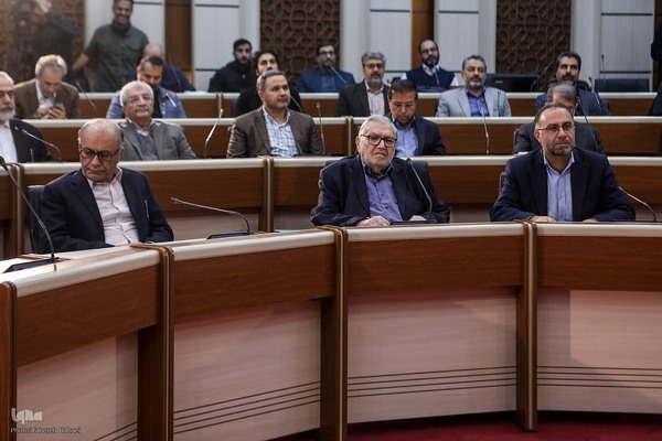 رونمایی از ویراست جدید کتاب «ارتباط انسان-جهان»