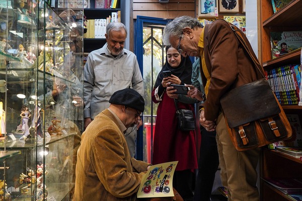 آیین کتابگردی سی‌وسومین دوره هفته کتاب