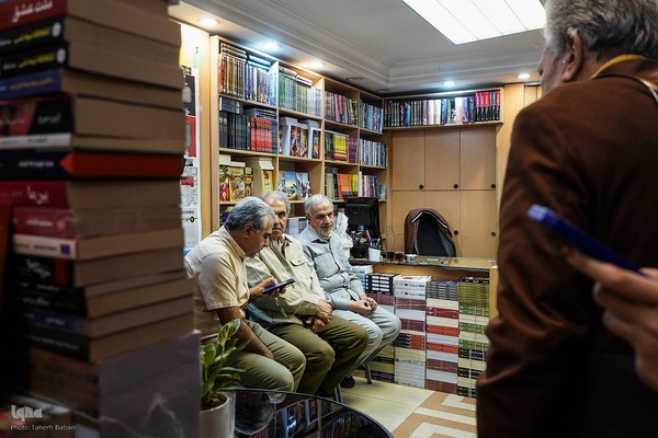 آیین کتابگردی سی‌وسومین دوره هفته کتاب