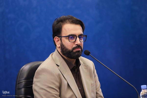 دومین روز نشست تخصصی استادان، قاریان و حافظان ممتاز قرآن کریم