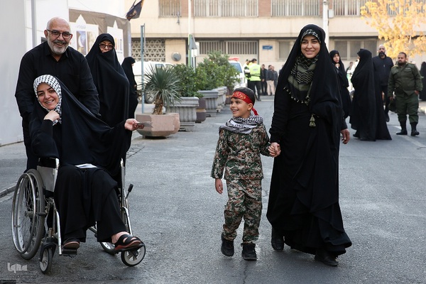 اولین شب مراسم عزاداری شهادت حضرت زهرا(س) با حضور رهبر معظم انقلاب